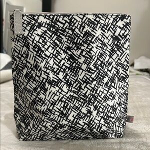 Cosmetic Pouch 🍒 Large Black and White Patterned